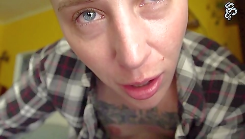 Sexy blonde gets her ass drilled