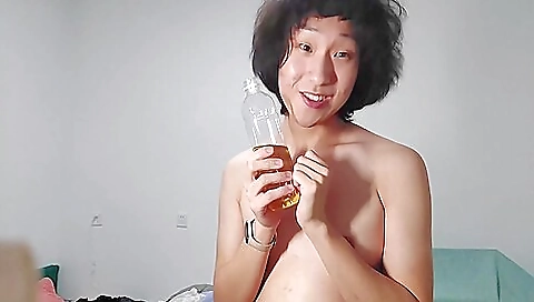Super-hot asian secretary is a foot fetish
