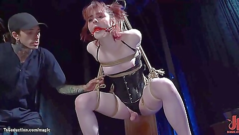 Sexy blonde gets her tight cunt ardent pussy